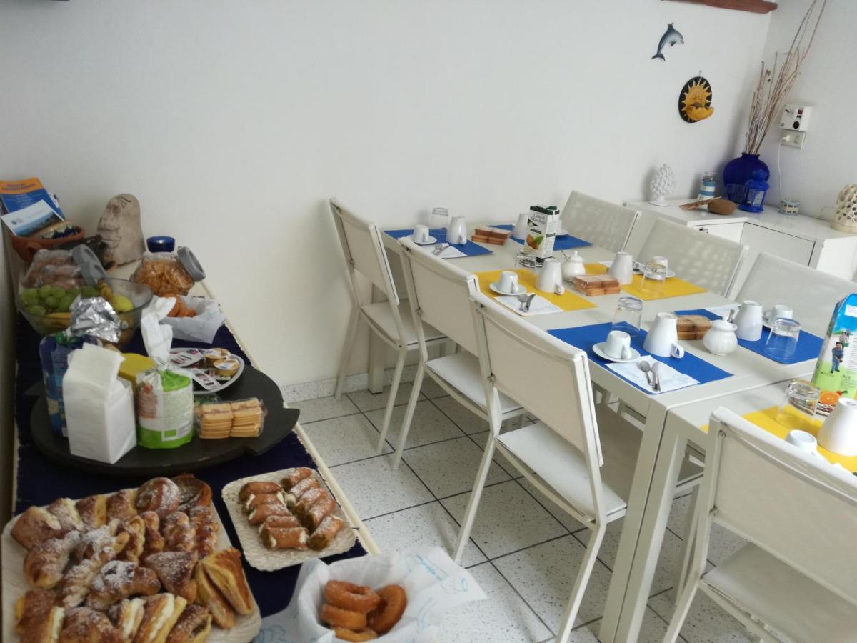 Mediterranea Guesthouse B&B Portopalo Di Capo Passero Exteriör bild