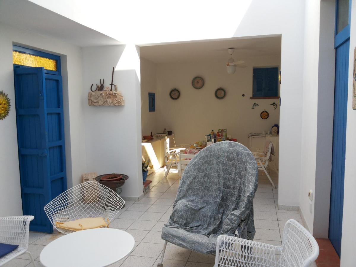 Mediterranea Guesthouse B&B Portopalo Di Capo Passero Exteriör bild