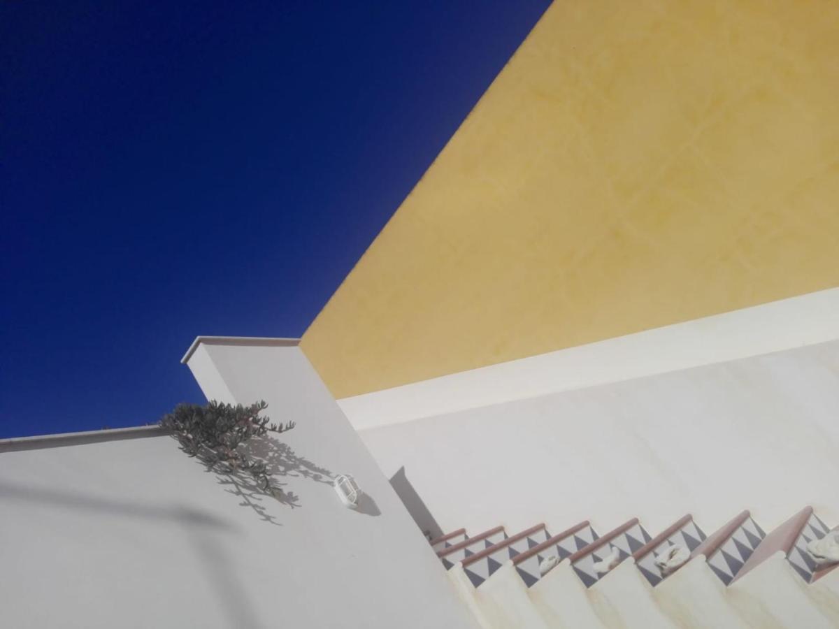 Mediterranea Guesthouse B&B Portopalo Di Capo Passero Exteriör bild
